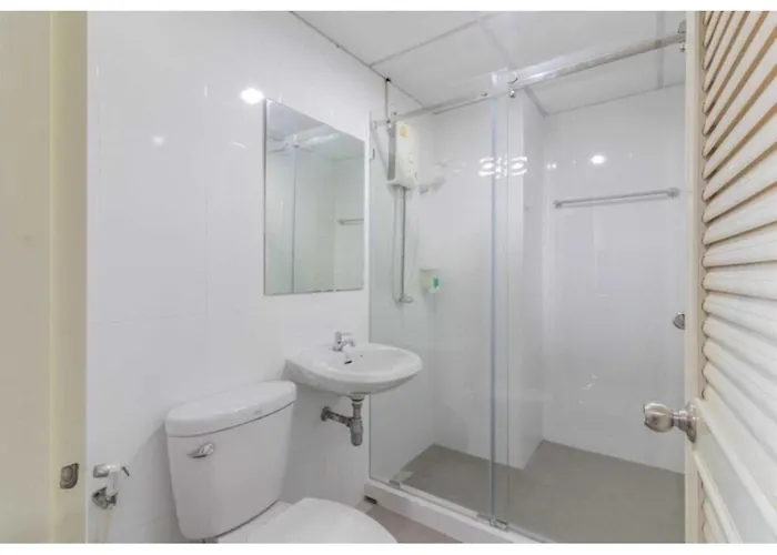 Hotel Collection O Siam Privi